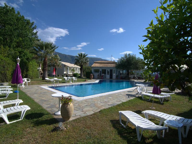 Panorama Hideaway Aparthotel Dassiá Eksteriør bilde