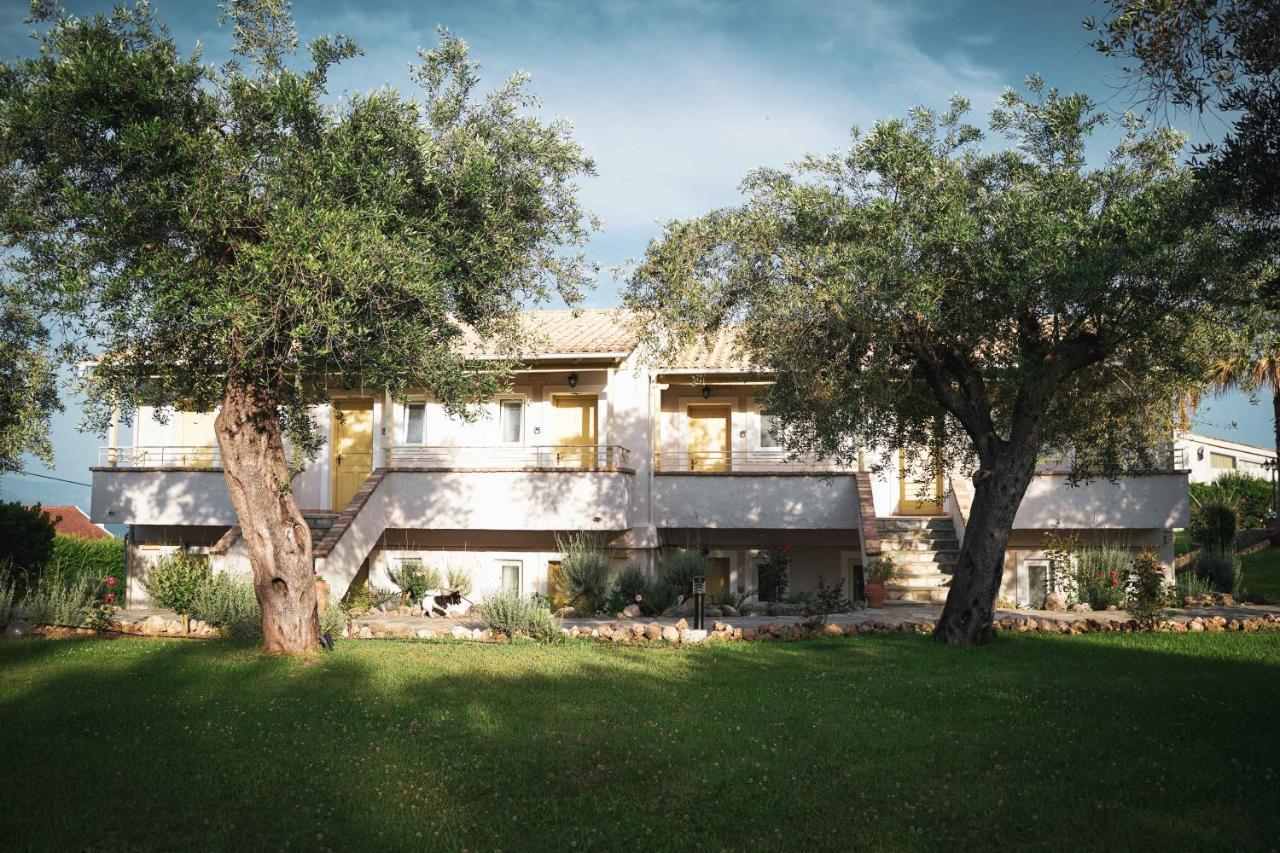 Panorama Hideaway Aparthotel Dassiá Eksteriør bilde